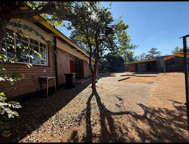 7 BEDROOM HOUSE FOR SALE IN VANDERBIJLPARK CW 6